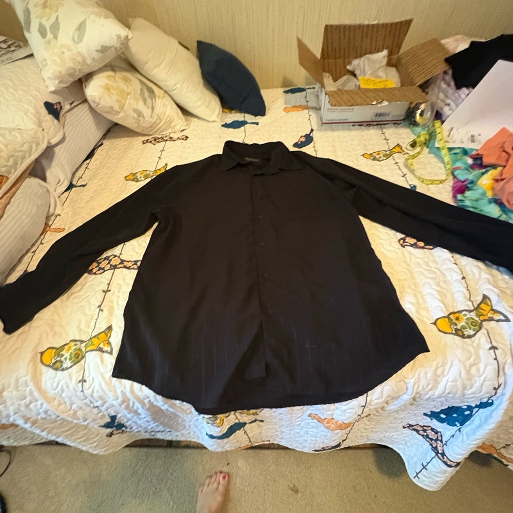 Elegant Black Men's Casual Button Down Shirt